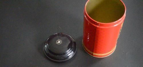 茶叶盒|家里有废弃不用的铁皮茶叶盒吗 这个用途太厉害了, 越早知道越好