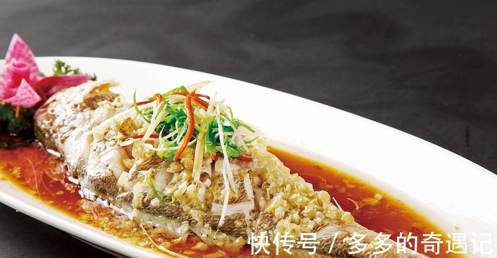 大黄鱼|什么鱼的刺少且肉鲜嫩厨师长推荐此5种,口感爽滑,久煮而不老!