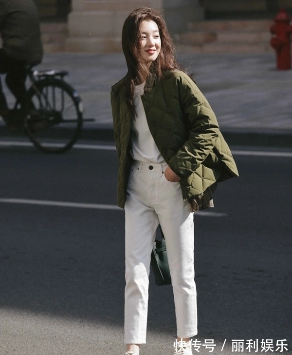 阔腿裤 为什么劝你穿羽绒服少配打底裤,看看今年流行的这4条裤子,多美