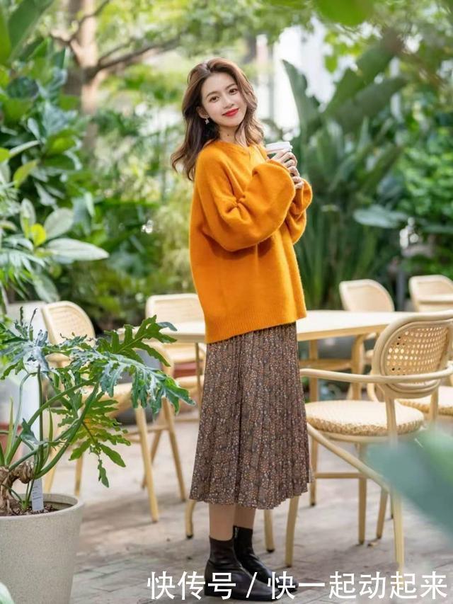 试一试|入冬别再穿棉服了,“茶系小清新”搭配试一试,心机又有气质