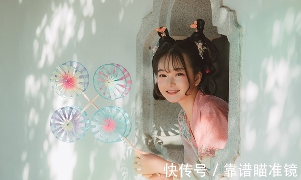 七绝#诗词原创:5首七绝岁末感怀|蓬鬓青春一回首,莫嫌诗里落花深