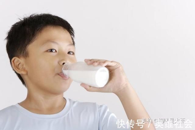 差别|你家孩子喜欢喝牛奶吗“经常喝”和“从不喝”的孩子,差别很大