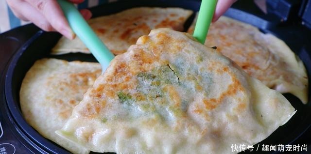 玉米|最近超爱的玉米面饼,2种做法,开水一烫,最快10分钟搞定早餐