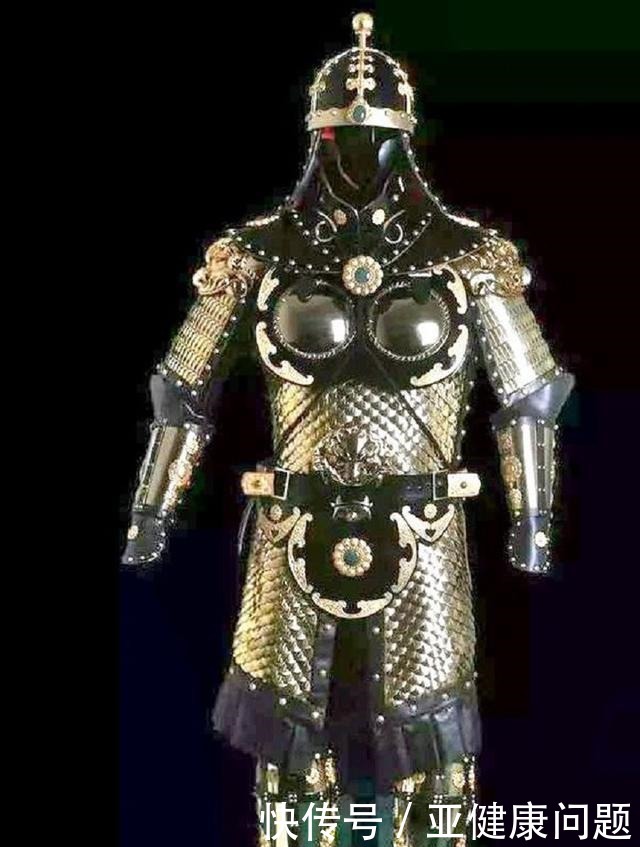 在古代社会,为何佩戴刀剑逛街都没事,私藏盔甲就会人头落地