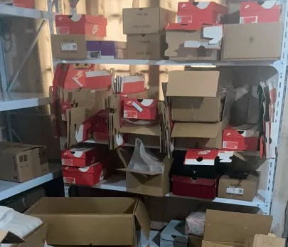 桐乡|“妙手回春”治了4000多个鞋盒，这个桐乡人被称为“鞋盒外科医生”！