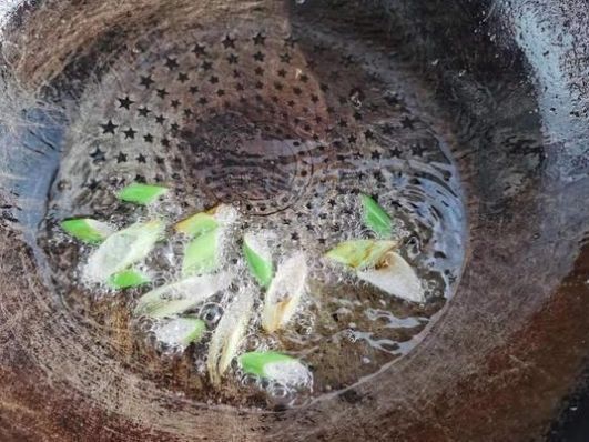 诀窍|纯素馅饺子好吃有诀窍，调馅时加点它，又鲜又香，比肉饺子受欢迎