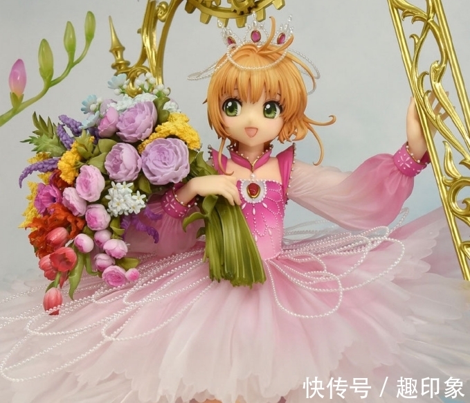 漫画作品|《魔卡少女樱》推出小樱造型手办，造型唯美华丽，与原画尚有差距