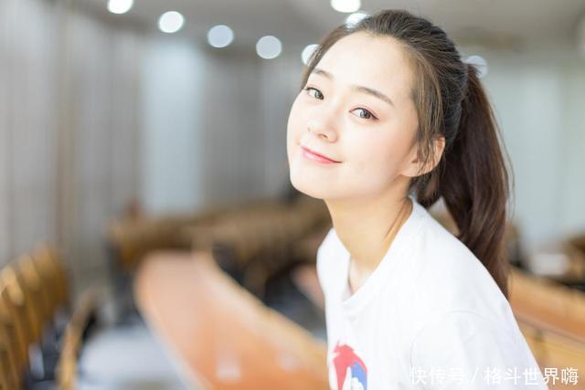 又一个姑娘被毛戈平“换头”了!眼袋泪沟不用医美,化妆就能遮盖