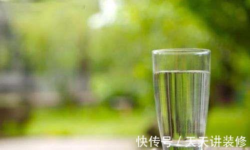凉白开|千滚水、隔夜水、阴阳水、矿泉水不能喝吗?医生一一给你讲清楚