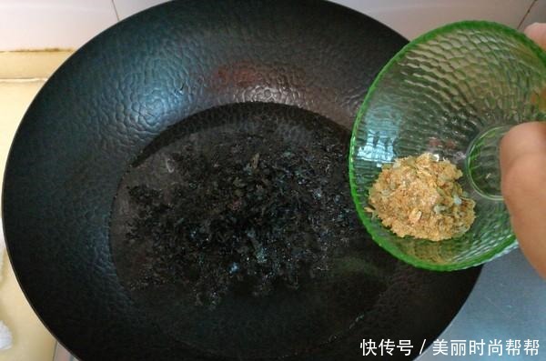 入锅中|不论男女,晚餐吃它,清肠排宿便,口臭便秘慢慢消,赘肉悄悄没了