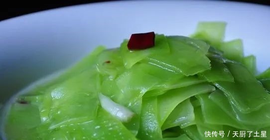 十道凉拌菜品看看怎么样?做法简单好记,吃着开胃又下饭!