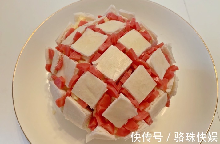 火腿肠|剩馒头秒变蛋糕,不用打发,又香又软,20分钟解决全家人的早餐