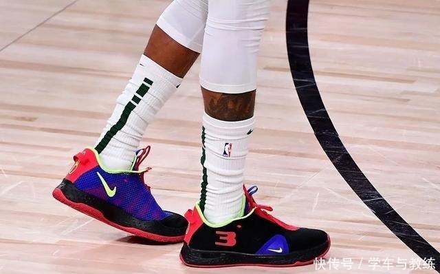 有趣|NBA球员上脚穆雷穿罗斯1代,詹姆斯的洞洞鞋很有趣