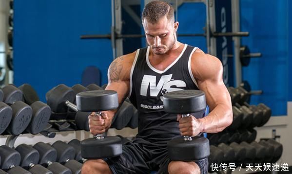 训练者|健身新手练肩,不用大重量可以吗组数做到位,猛男肩膀指日可待