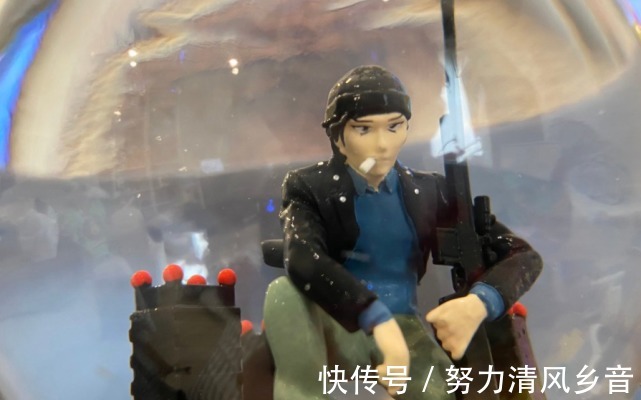 全员|名侦探柯南1W的周边人物形象全员崩坏,质感如同盗版邪神