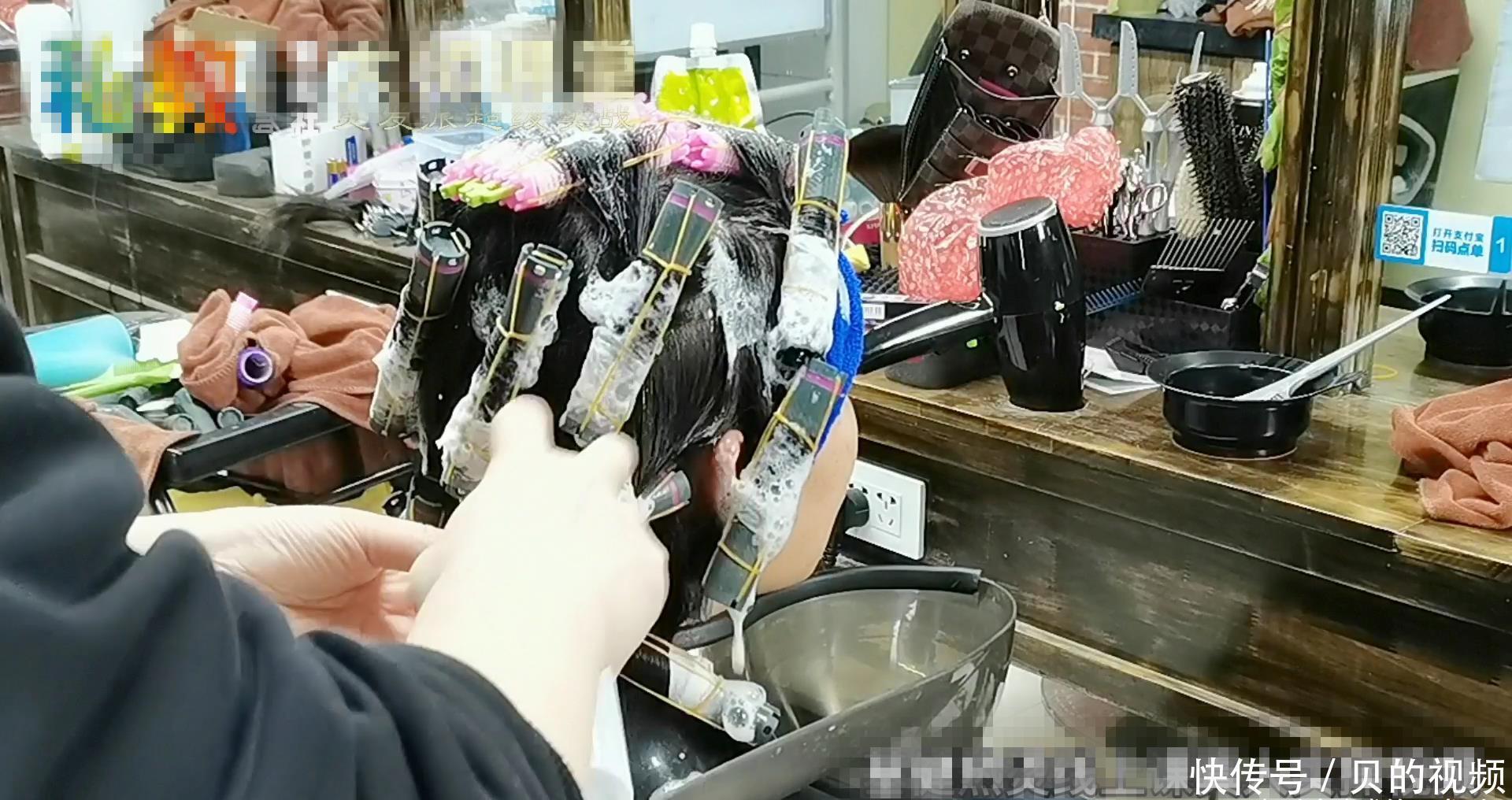 摩根烫+螺旋卷|年过五十发量少怎么烫减龄?摩根烫+螺旋卷,蓬松洋气又显发量多