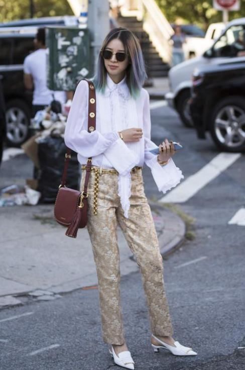 入春后“猫跟鞋”火了，搭裙装裤装都好看，优雅精致有女人味