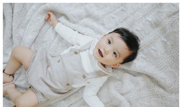 衣物|给娃买衣服,究竟挑纯棉的还是全棉的?买错了可能花钱不讨好