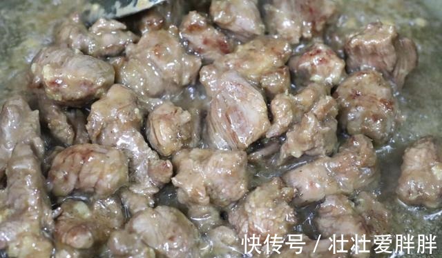 下饭|蒜香酱牛肉粒杏鲍菇,嚼劲十足,美味下饭!