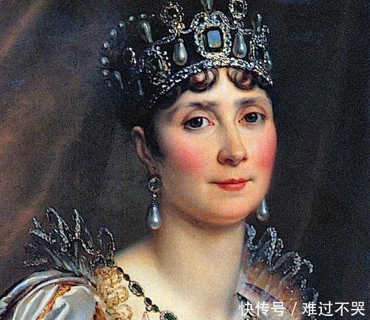 珠宝|历史留下的珍宝总是稀奇珍贵,这件珍珠浮雕皇冠现在还在被传承!