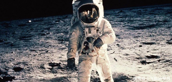太空争霸 他被困太空311天，意外创造了世界纪录，回归时身体已达到极限