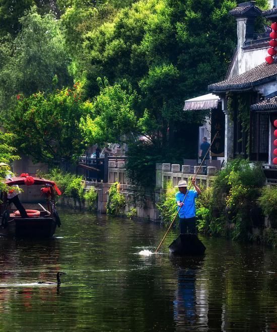 老年|初夏最适合一个人去的10个惬意的小镇