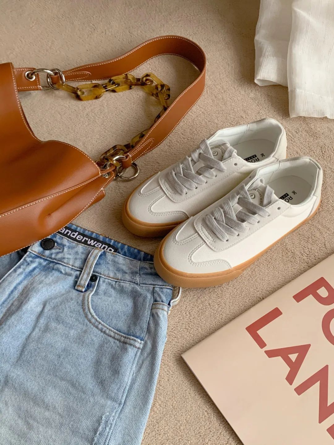 鞋子|烂大街的凉鞋别穿了！这几款鞋子好看又个性