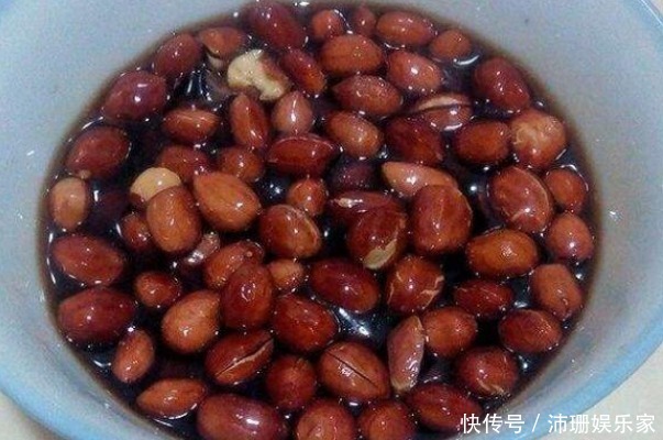 吃醋不是坏事，3种食物泡醋吃，助你”大病小病