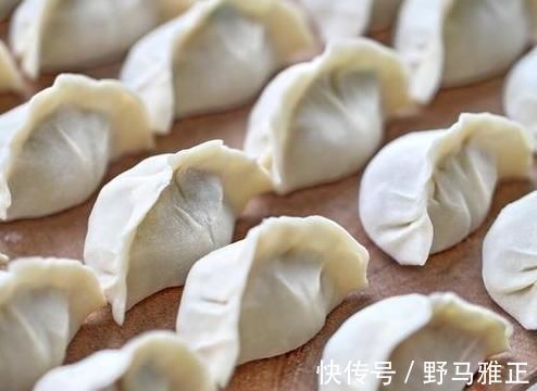不管调什么饺子馅,这3味调料不能少,做出来的饺子鲜香多汁