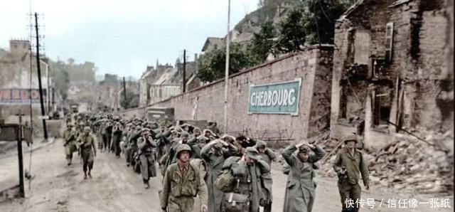 笔直|二战彩色老照片遭俘虏的德军士兵,笔直地站在美军士兵面前!