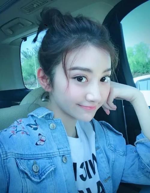 冬天别披着头发，有臃肿感，试试这4款扎发，今年超火