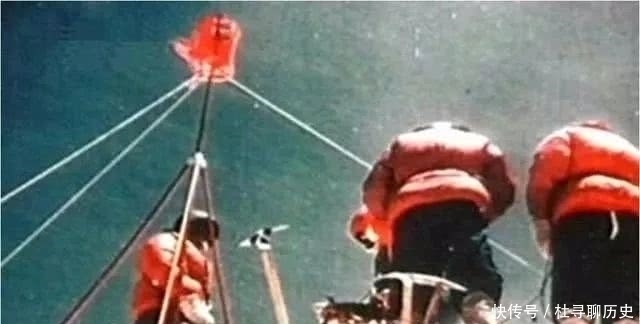 中国登山队队员如何饮冰卧雪,收获大量珍贵标本?