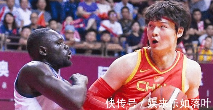 男篮|中国男篮五大希望之星!周琦胡明轩榜上有名,成对抗日本主力球员
