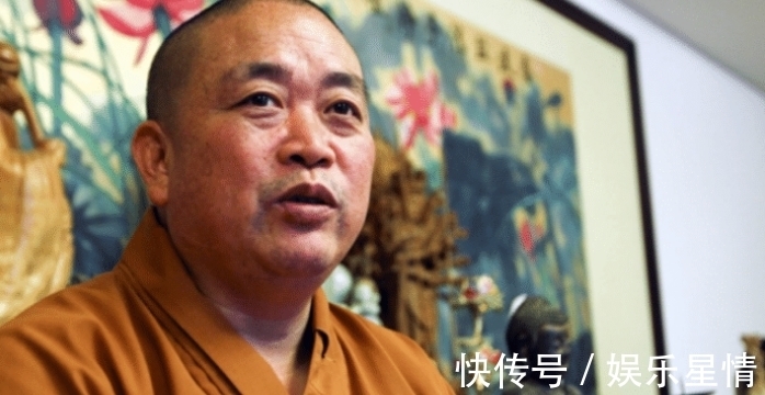 袈裟&释永信身穿16万袈裟,扣环却是高端翡翠,他哪来的这些钱?