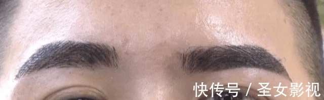 眉毛|浙江男子理发店修眉按88元一根收费,网友:若修头发岂不倾家荡产