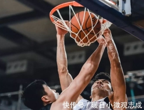 cb34分又41分！大一打爆朱松玮！广东魔兽中锋，预定未来CBA状元？