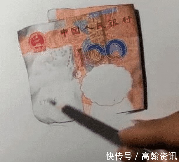 人民币！美术生终于对人民币“下手”了，当他画完阴影后，真假傻傻分不清