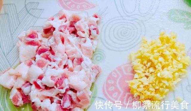 五花肉|建议老年人如果不差钱尽量多吃这种食物,腿脚有劲,身体硬朗!