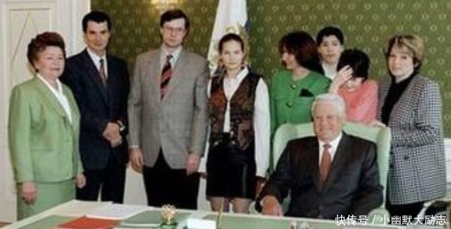 俄罗斯|唯一自愿放弃权力的俄罗斯总统,到现在,才知道他是多么明智