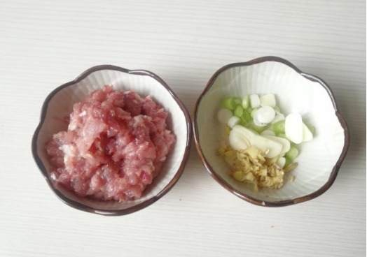 包菜这样做,比手撕包菜还香,做法一样简单,又香又下饭