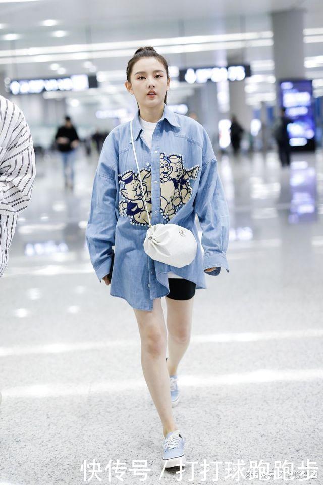 初秋衬衫穿不出新意试试这样搭,造型会更出众