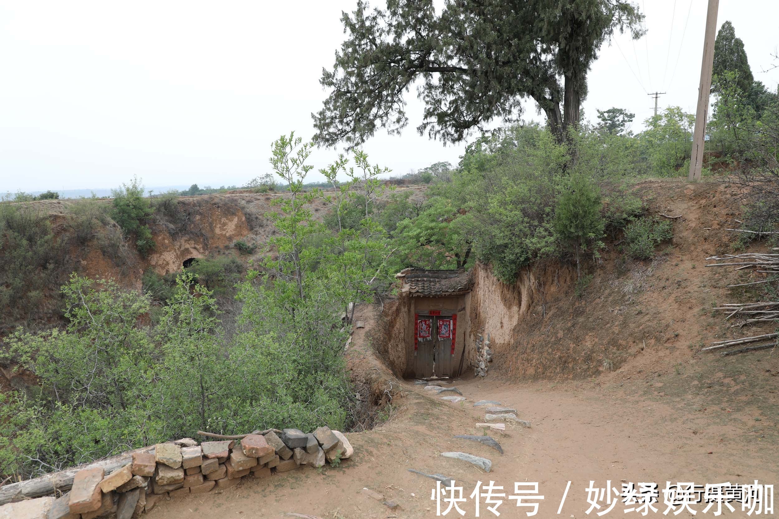 老两口#60年前独生女初中毕业被父母强行招了上门女婿,如今活成啥样?