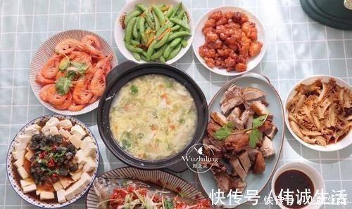 剁椒鱼头|赶紧喊了来吃饭,姐夫做菜,将这桌饭菜晒朋友圈,网友,豪横姐夫