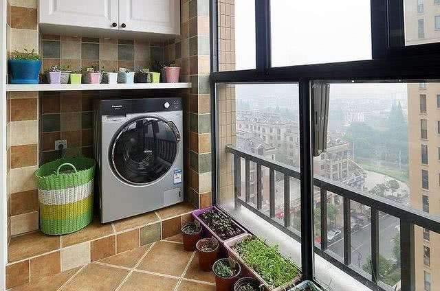 阳台|阳台放洗衣机万万要装这种东西，懊悔太晚察觉了，省钱实用不占地
