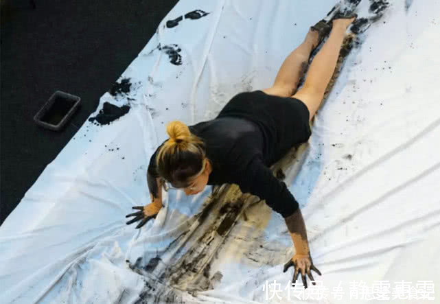 大师|如今“丑书”风盛行,看到这些“艺术家”的丑书,网友:我的刀呢