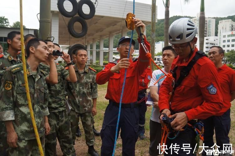 公益救援队|北京专报丨深圳公益救援队队长石欣：社会救援要发挥好政府的辅助、补充和后备力量作用