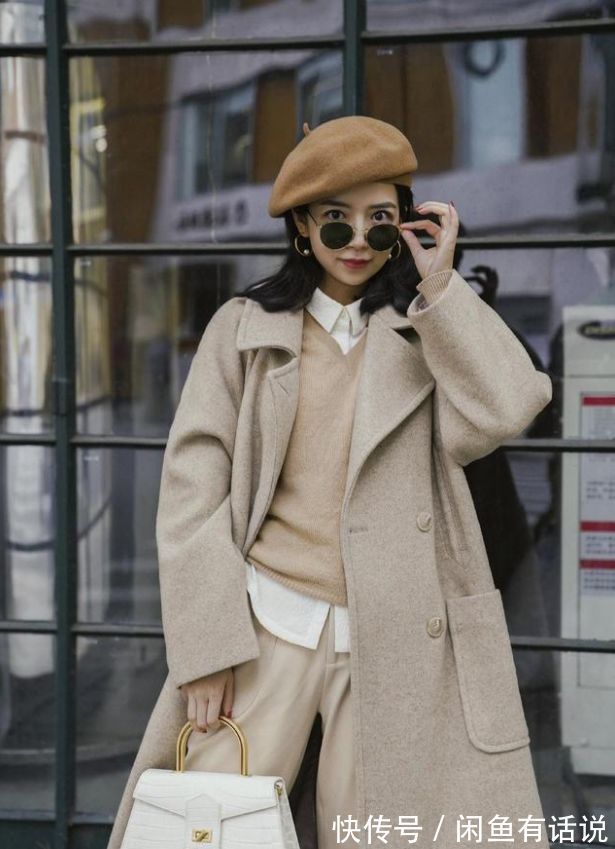 近色系|人到中年别穿得花花绿绿,学40岁博主这样穿,看着比同龄人显年轻