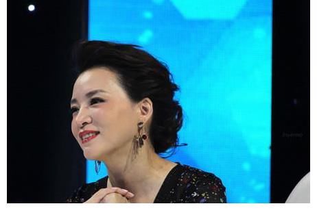 央視一姐董卿，連續(xù)4年缺席央視春晚，背后的原因究竟是什么