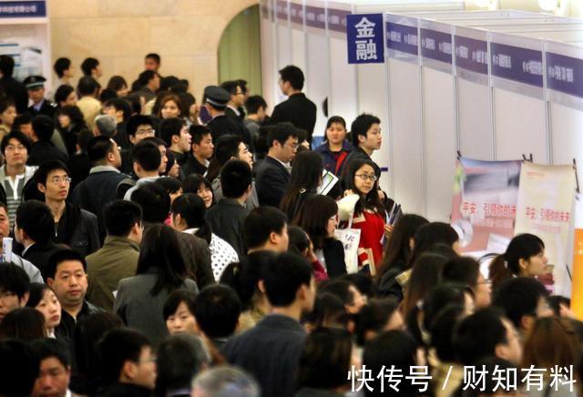买房|10年后，房和车或将“没价值”？2个不起眼的东西才是“香饽饽”