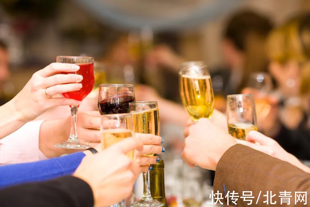 乙醛脱氢酶|去年超74万人因它患癌，国人竟用来养生！伤肝伤胃伤全身，你别碰也别送亲友